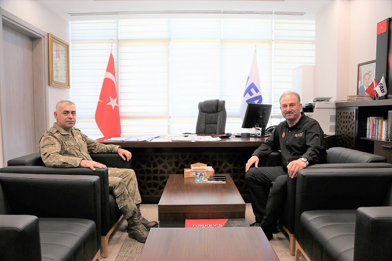 5. Zırhlı Tugay Komutanı Tuğgeneral Erdin KAYA İl Müdürümüz Mahmut COŞKUN’a nezaket