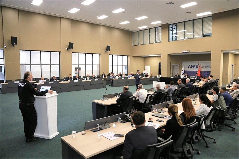 Valimiz Kemal Çeber’in başkanlığında  il müdürlüğümüzde “Haftaya Başlangıç Toplantısı” 📋 gerçekleştirildi.