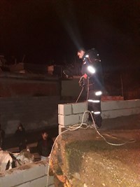 İki Duvar Arasına Sıkışan Büyükbaş Havyan Kurtarıldı