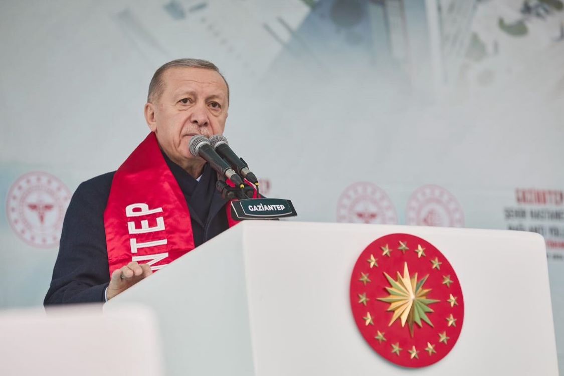 İslahiye İlçesinde il geneli hak sahiplerine kalıcı konut kura çekimi proğramı gerçekleştirilmiştir