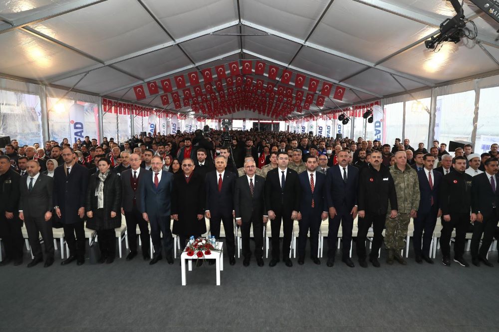 İslahiye İlçesinde il geneli hak sahiplerine kalıcı konut kura çekimi proğramı gerçekleştirilmiştir