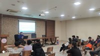         23.03.2022 tarihinde Gaziantep’te bulunan milli sporcularımıza AFAD gönüllülüğü eğitimi verilmiştir.
