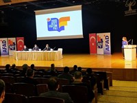 Şehitkamil Kültür Merkezi’nde Gaziantep İl Afet ve Acil Durum Müdürlüğü eğitmenleri tarafından Şehitkamil Kaymakamlığı’na bağlı muhtar, imam ve okul müdürlerine “Afet Farkındalık Eğitimi” verilmiştir.